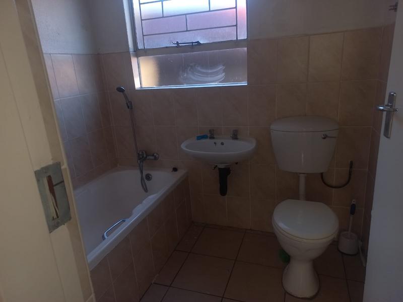 2 Bedroom Property for Sale in Vanderbijlpark SE 3 Gauteng