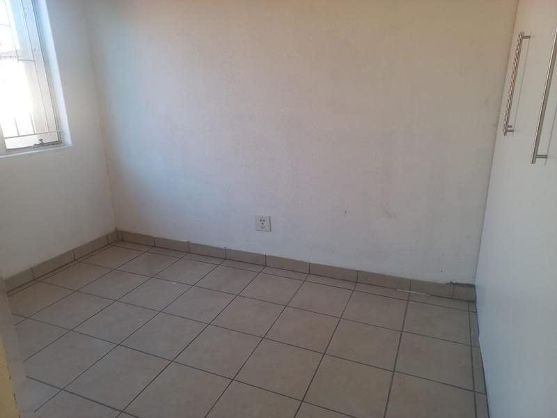 2 Bedroom Property for Sale in Vanderbijlpark SE 3 Gauteng