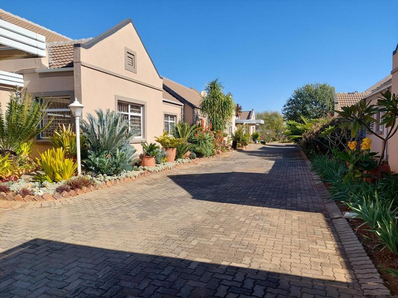 2 Bedroom Property for Sale in Sinoville Gauteng