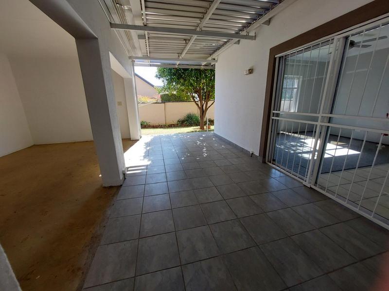 2 Bedroom Property for Sale in Sinoville Gauteng