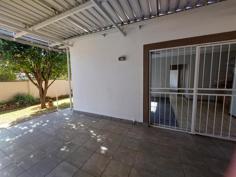 2 Bedroom Property for Sale in Sinoville Gauteng