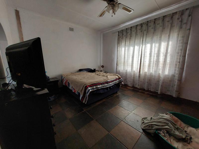5 Bedroom Property for Sale in Waverley Gauteng