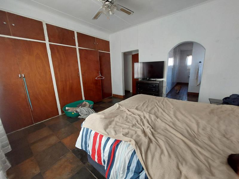 5 Bedroom Property for Sale in Waverley Gauteng