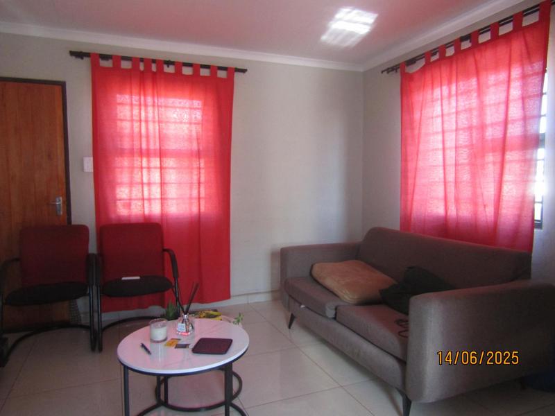 3 Bedroom Property for Sale in Dawn Park Gauteng