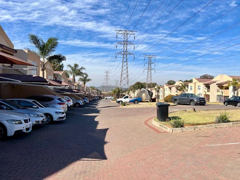2 Bedroom Property for Sale in Meredale Gauteng