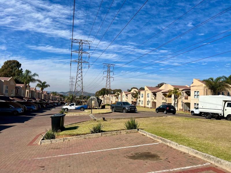 2 Bedroom Property for Sale in Meredale Gauteng