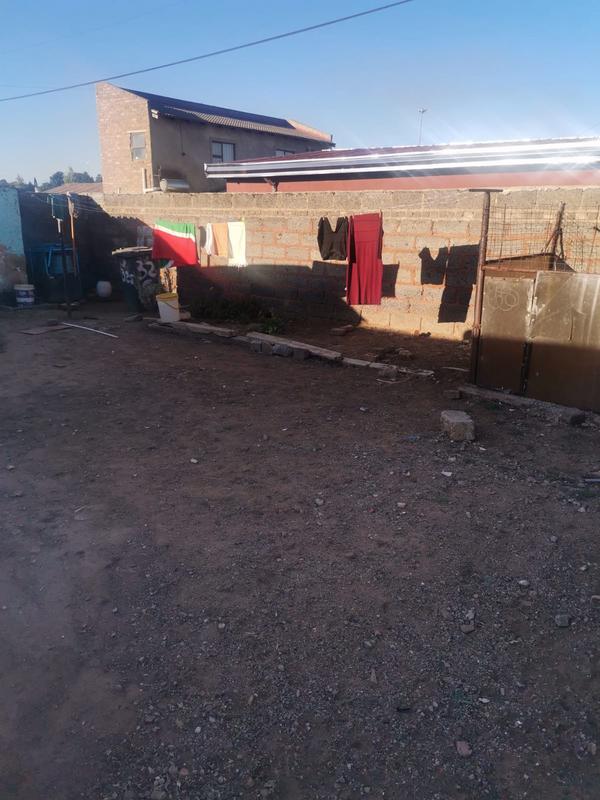 2 Bedroom Property for Sale in Molapo Gauteng