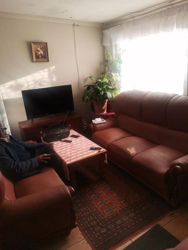 2 Bedroom Property for Sale in Molapo Gauteng