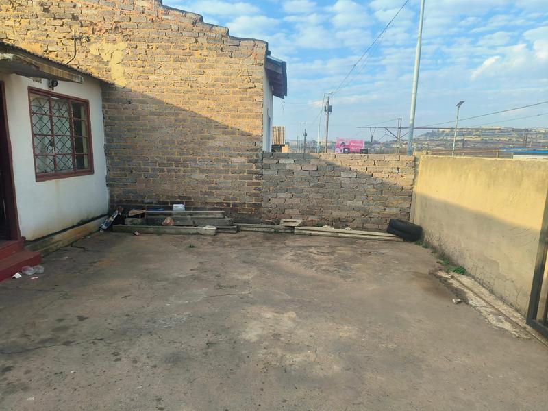 2 Bedroom Property for Sale in Orlando Gauteng