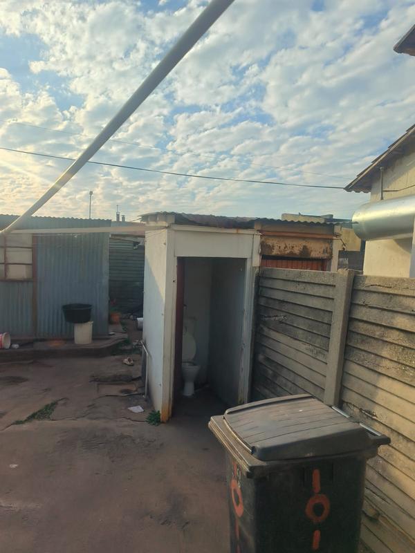 2 Bedroom Property for Sale in Orlando Gauteng