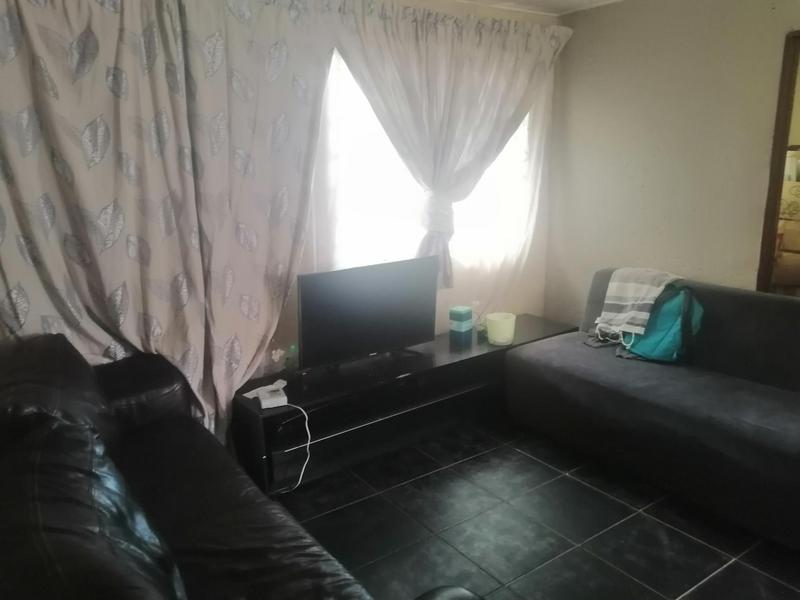 3 Bedroom Property for Sale in Protea Glen Gauteng