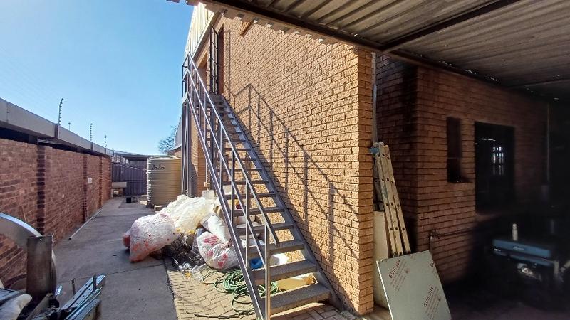 To Let commercial Property for Rent in Hennopspark Gauteng