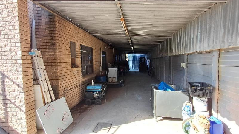 To Let commercial Property for Rent in Hennopspark Gauteng