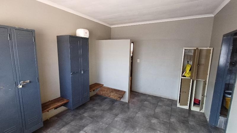 To Let commercial Property for Rent in Hennopspark Gauteng