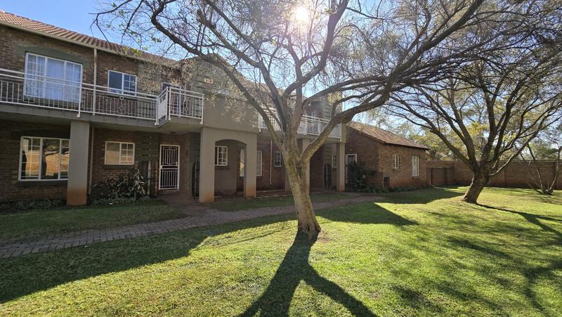 To Let 2 Bedroom Property for Rent in Equestria Gauteng