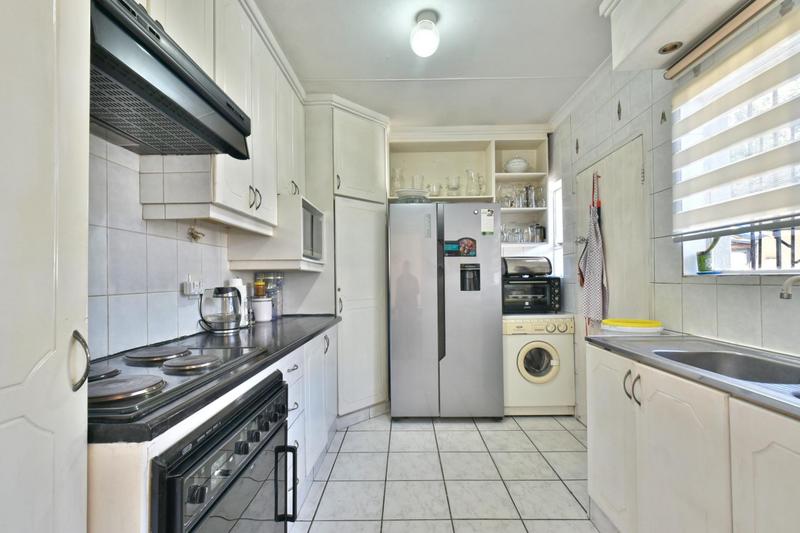 4 Bedroom Property for Sale in Brackenhurst Gauteng