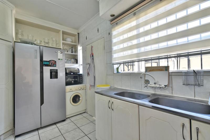 4 Bedroom Property for Sale in Brackenhurst Gauteng