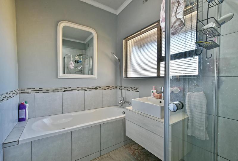 3 Bedroom Property for Sale in Parkdene Gauteng