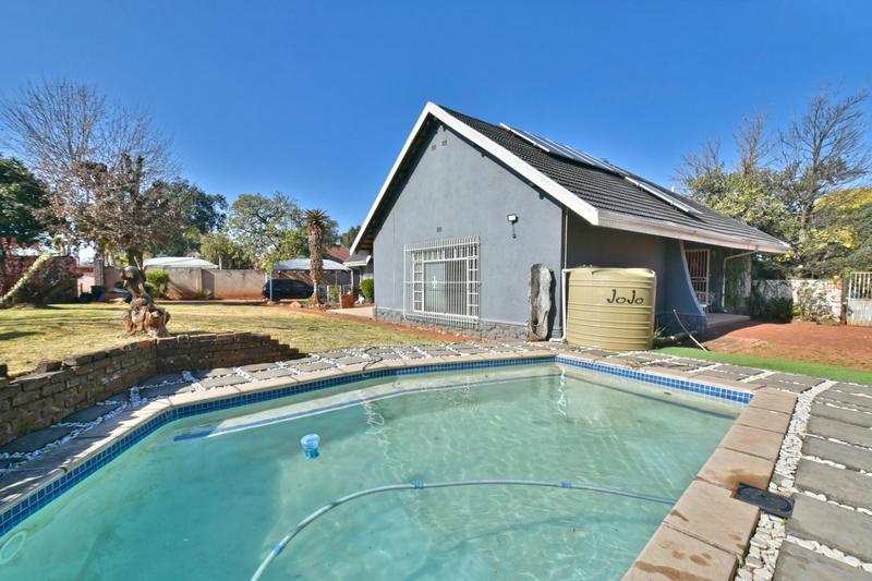 3 Bedroom Property for Sale in Parkdene Gauteng
