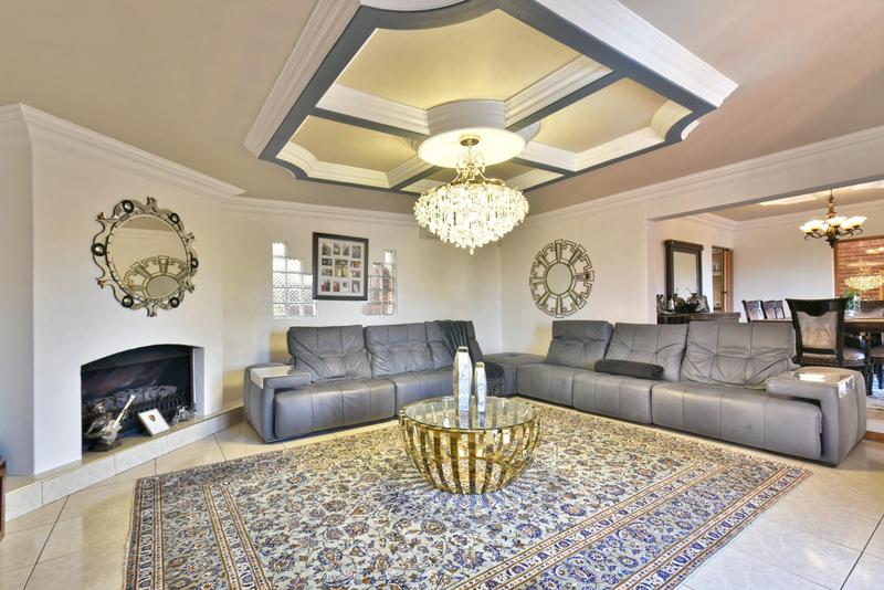 4 Bedroom Property for Sale in Glenvista Gauteng