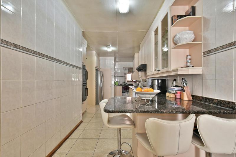 4 Bedroom Property for Sale in Glenvista Gauteng