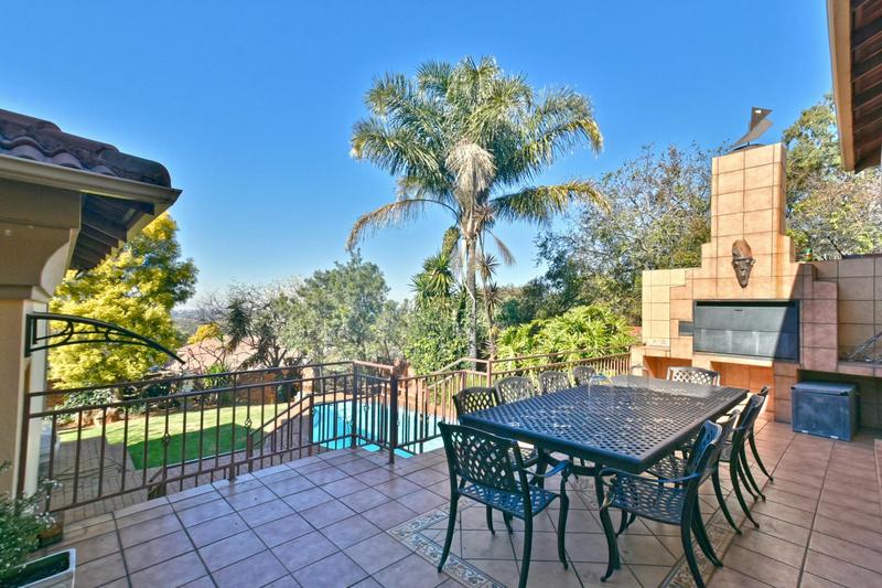 4 Bedroom Property for Sale in Glenvista Gauteng