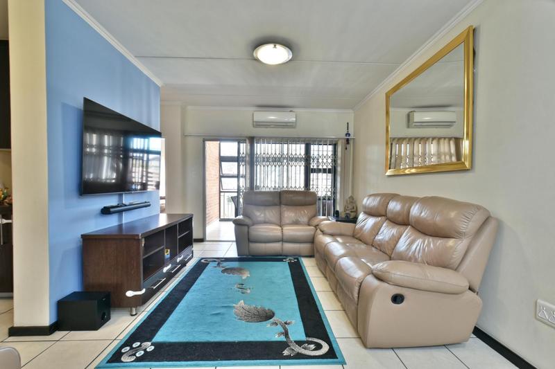 3 Bedroom Property for Sale in Oakdene Gauteng