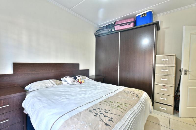 3 Bedroom Property for Sale in Oakdene Gauteng