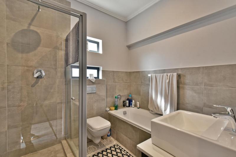 3 Bedroom Property for Sale in Bryanston Gauteng