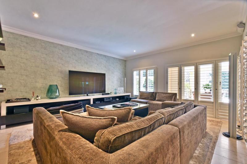 5 Bedroom Property for Sale in Sandhurst Gauteng