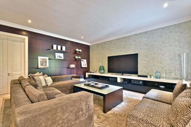 5 Bedroom Property for Sale in Sandhurst Gauteng