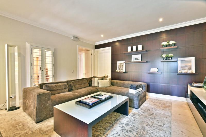 5 Bedroom Property for Sale in Sandhurst Gauteng