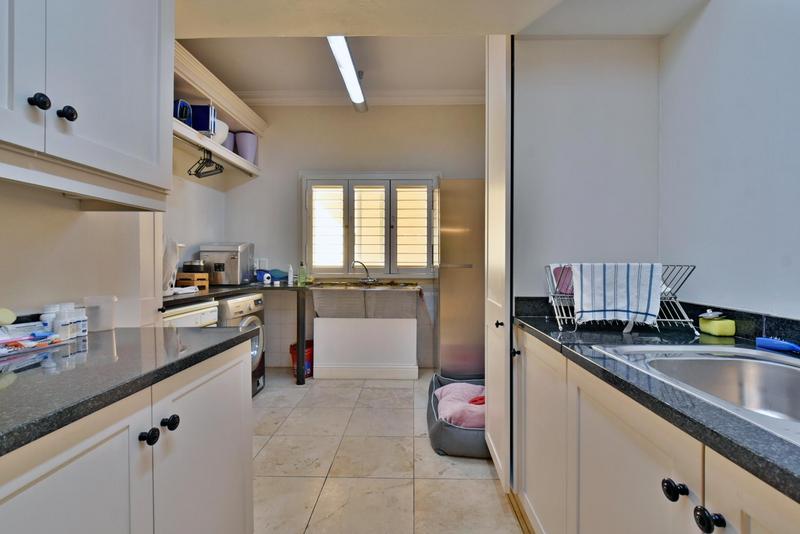 5 Bedroom Property for Sale in Sandhurst Gauteng