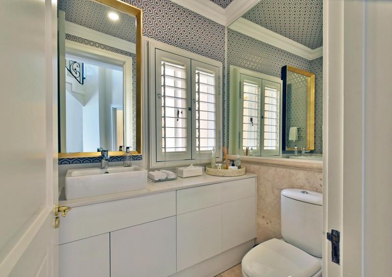 5 Bedroom Property for Sale in Sandhurst Gauteng