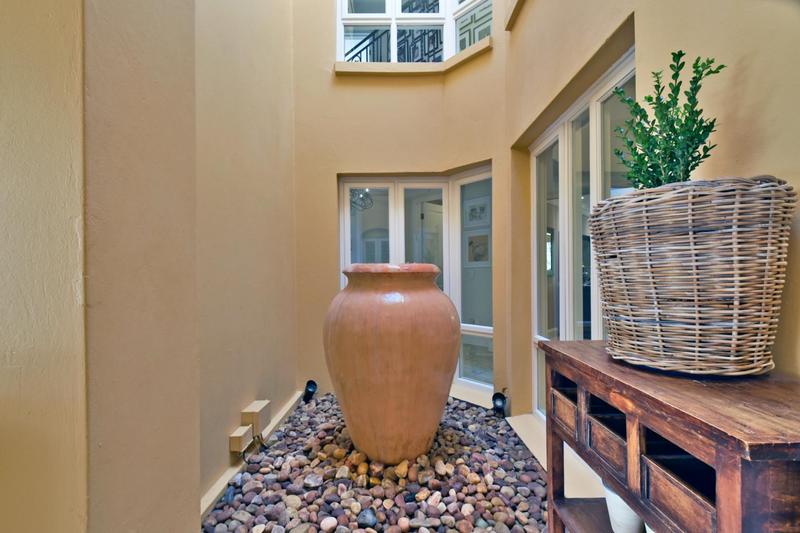 5 Bedroom Property for Sale in Sandhurst Gauteng