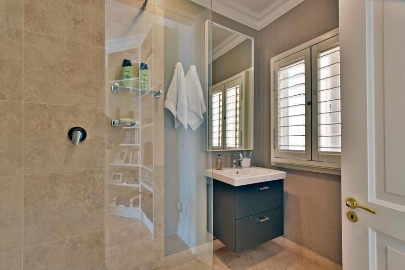 5 Bedroom Property for Sale in Sandhurst Gauteng