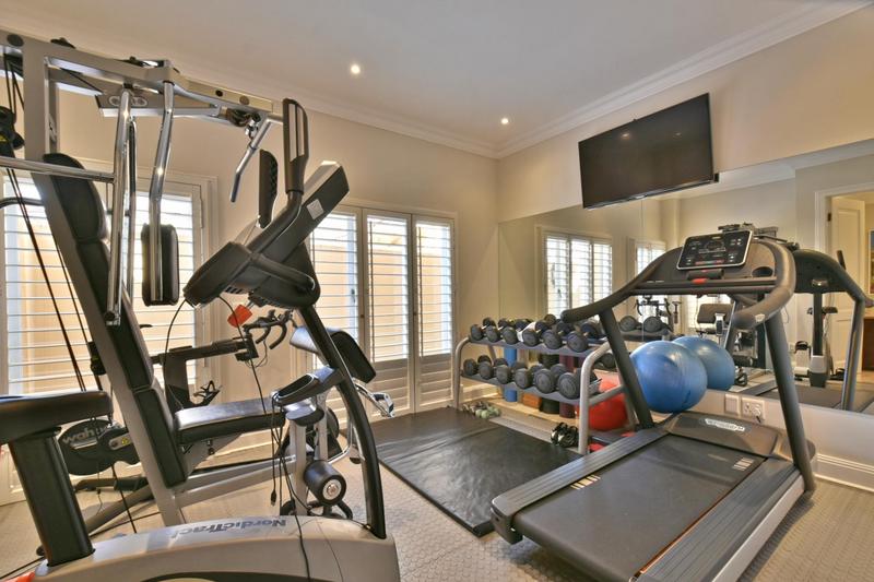 5 Bedroom Property for Sale in Sandhurst Gauteng