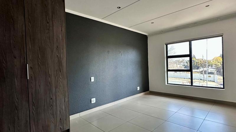 To Let 2 Bedroom Property for Rent in Morningside Gauteng