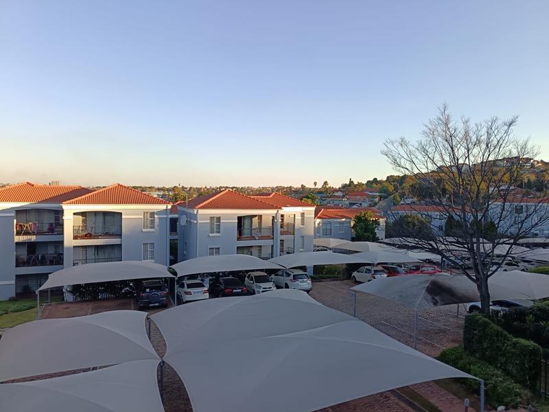 2 Bedroom Property for Sale in Northcliff Gauteng