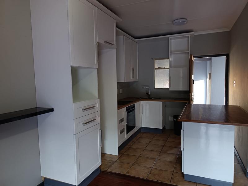 2 Bedroom Property for Sale in Northcliff Gauteng