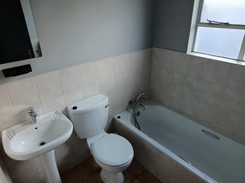2 Bedroom Property for Sale in Northcliff Gauteng