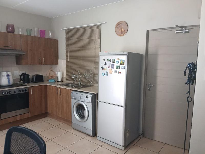 To Let 1 Bedroom Property for Rent in Lonehill Gauteng