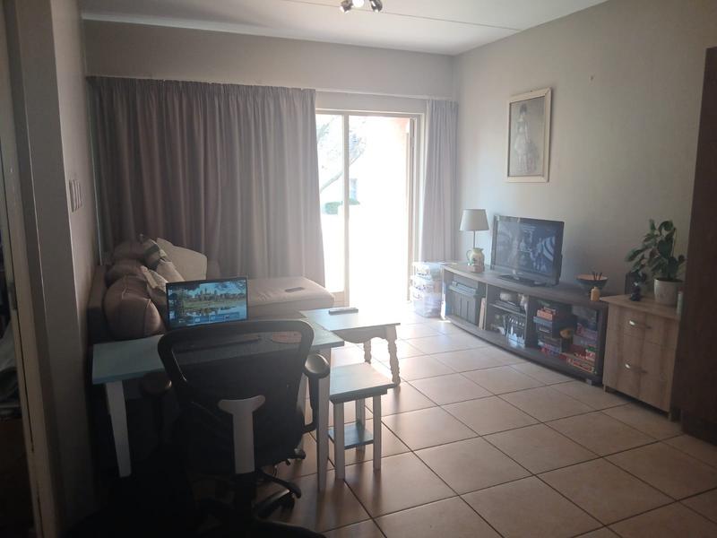 To Let 1 Bedroom Property for Rent in Lonehill Gauteng