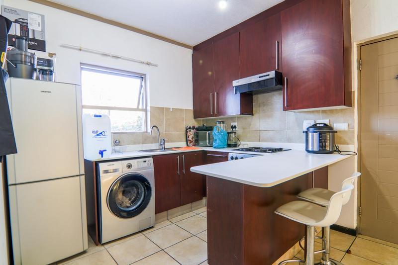 2 Bedroom Property for Sale in Lonehill Gauteng