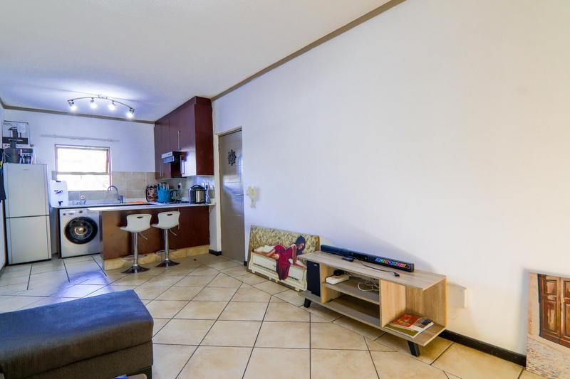 2 Bedroom Property for Sale in Lonehill Gauteng