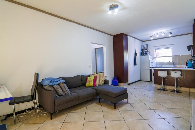 2 Bedroom Property for Sale in Lonehill Gauteng