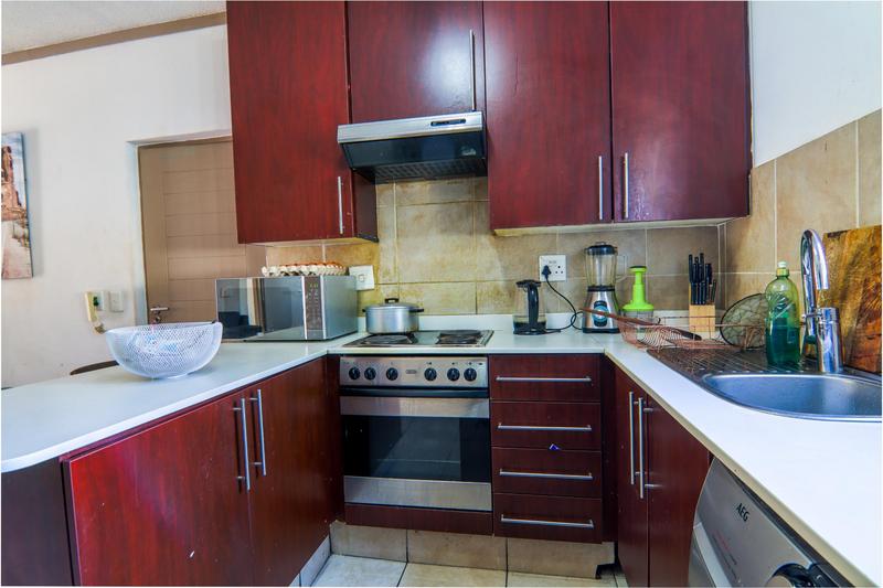2 Bedroom Property for Sale in Lonehill Gauteng