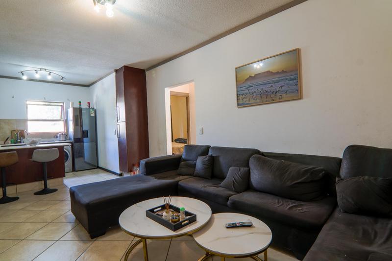 2 Bedroom Property for Sale in Lonehill Gauteng