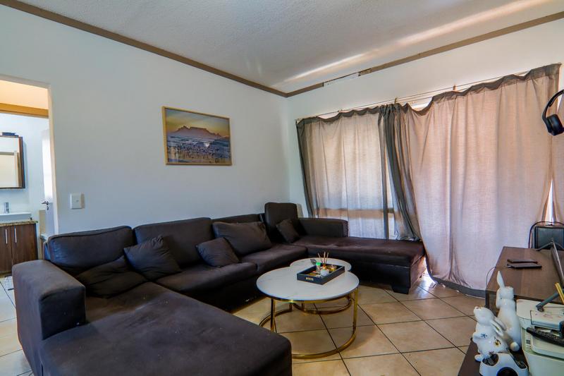 2 Bedroom Property for Sale in Lonehill Gauteng