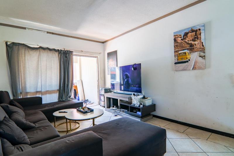 2 Bedroom Property for Sale in Lonehill Gauteng